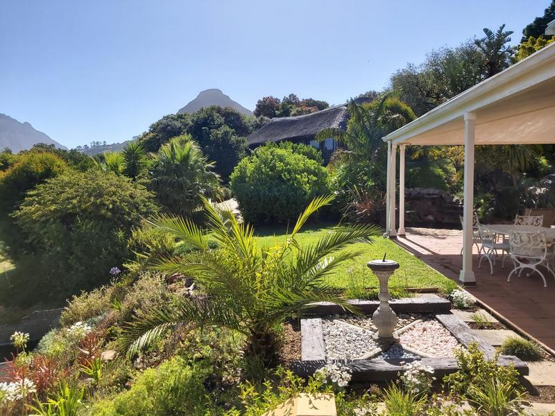 To Let 4 Bedroom Property for Rent in Hout Bay Western Cape